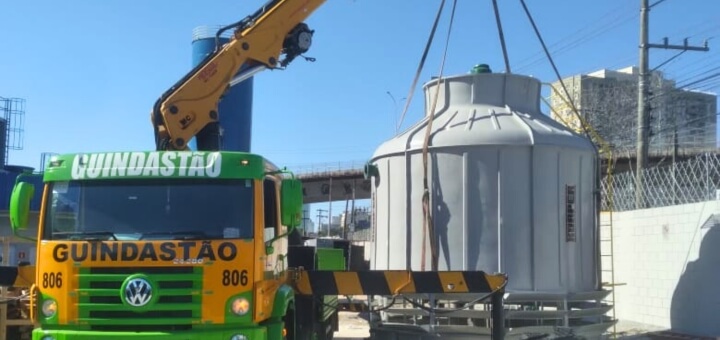 A importância da inspeção dos cabos de aço no Caminhão Munck segurança em primeiro lugar com o Guindastão Logística